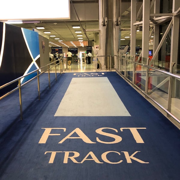 Fast Track в Анталии: как ускорить прохождение контроля в аэропорту